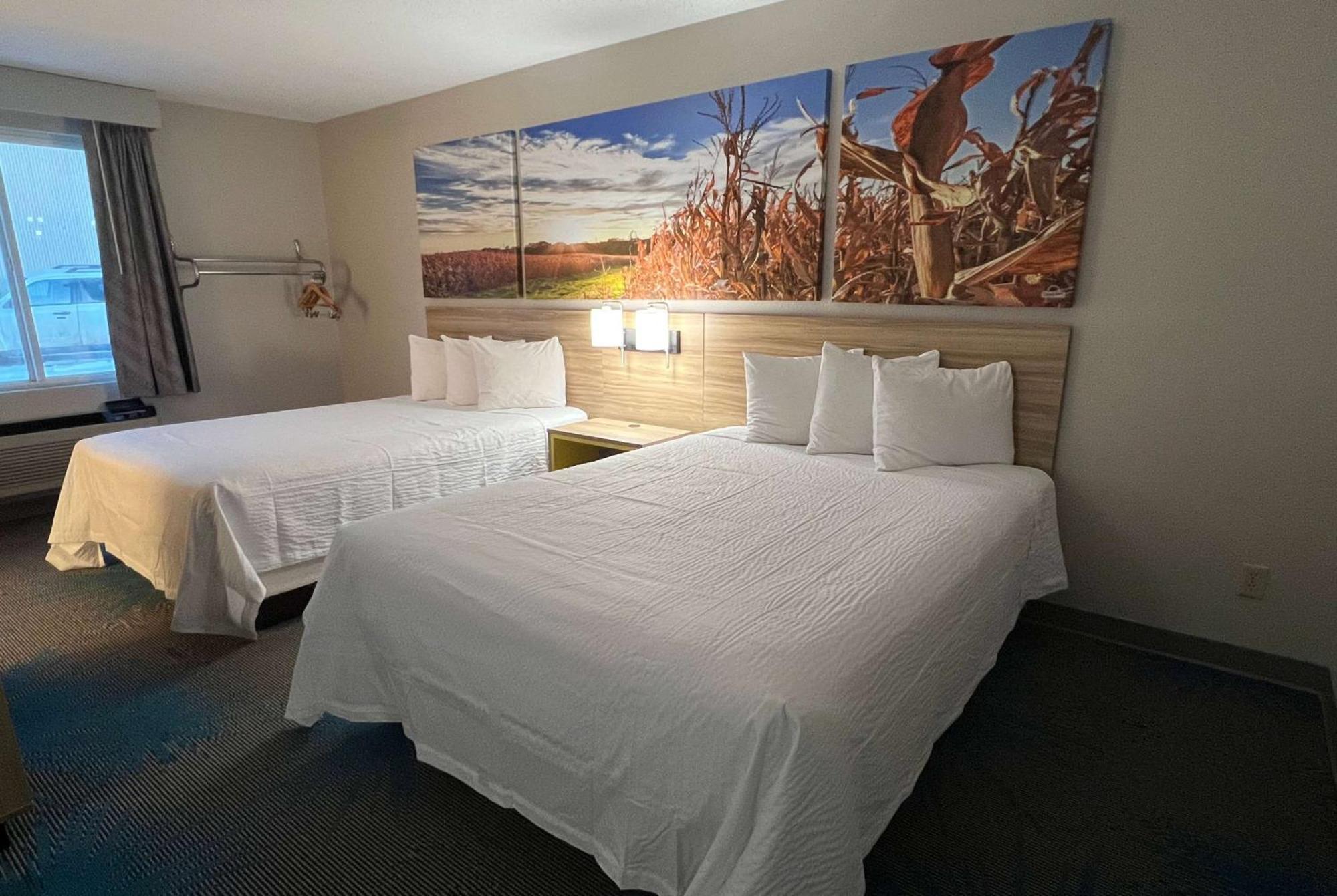 Days Inn By Wyndham Jamestown Exterior photo